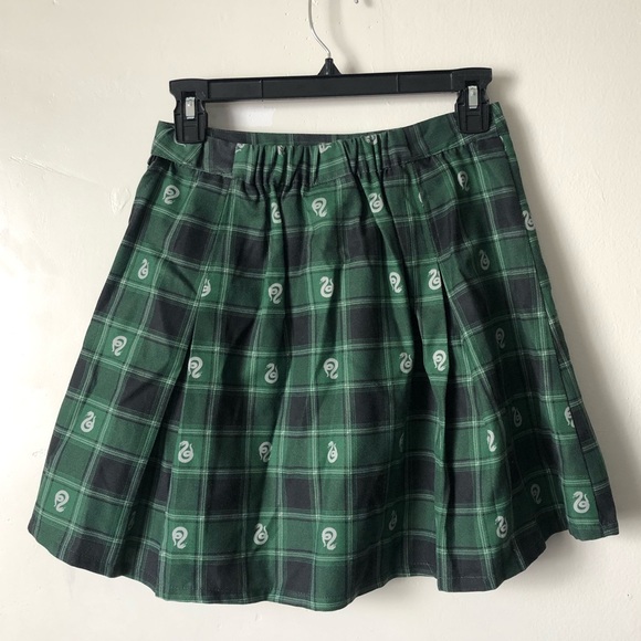 Hot Topic Harry Potter Sold Out Slytherine Gingham Skirt - Picture 4 of 6
